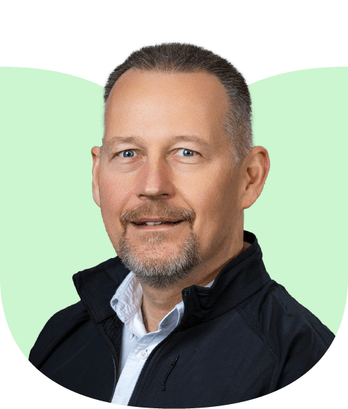 DougDavis_HeadshotPetal