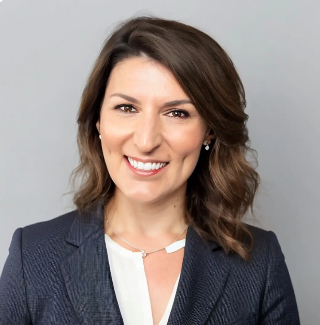 katie-larsen-headshot